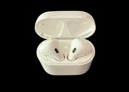 Apple AirPods 2nd Gen with Charging Case - Read Desc, Battery Issue Original Box image 6