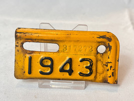 1943 Metal Year Tag Automobile Car Truck License Plate Registration #317272 - £23.49 GBP