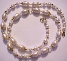 Vintage TRIFARI Luminescent Necklace - $39.00
