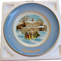 Collectible Avon Christmas Plate 1977 “Carollers In The Snow” 5TH Ed. Orig. Box - £3.99 GBP