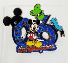 DLR 06 Mickey Mouse Disney Pin 43391 Mickey Donald Goofy Hats - £5.98 GBP