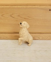 Vintage Golden Retriever Figurine Toy Heavy Plastic Dog - £13.77 GBP