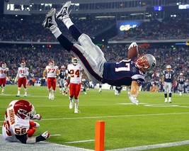 Rob Gronkowski 8X10 Photo New England Patriots Picture Nfl Football Vs Chiefs - £4.77 GBP