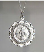 Miraculous Medal Necklace in Silver - €95,10 EUR+