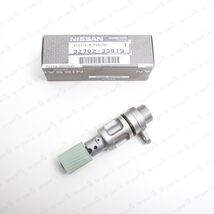 New Genuine Nissan 86-94 Hardbody Pickup D21 Speedometer Pinion Assy 327... - $72.14 CAD
