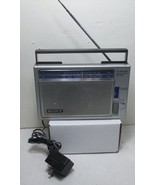 Sony ICF-700W FM/AM Portable Radio AC or Batteries - $433.91 MXN