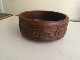 Vintage Hand carved wooden Oriental Asian Bowl - £58.73 GBP