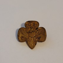 Vintage Girls Scouts Pin - $218.93 MXN
