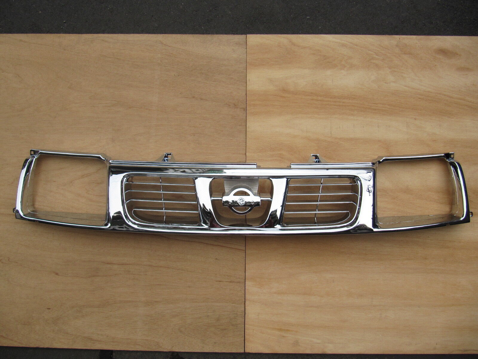 FULLY CHROME for NISSAN 720 NAVARA D22 PICKUP FRONTIER 1998-2000 GRILLE NON-US - $96.98