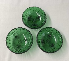 Lot 3 Vintage Emerald Green Anchor Hocking Oyster &amp; Pearls Bowls Small F... - $23.33
