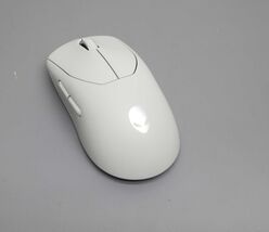 Alienware Pro Wireless Gaming Mouse 570-BBGM - Lunar Light image 2