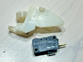 Frigidaire Dishwasher Float Switch 154773201 - $109.41 MXN