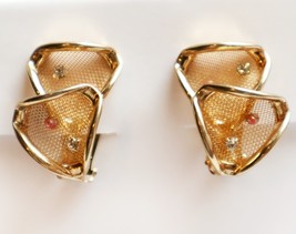 Funky Vintage Bergere Clip On Earrings 3D Gold Tone Mesh Rhinestones Clear Pink - £21.79 GBP