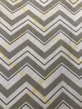 NWT Ladies BETTE & COURT Gray & Yellow Zig Zag Golf Tennis Knit SKORT - M image 2