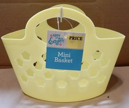 Easter Mini Baskets You Choose Color Plastic 8 1/2&quot; x 6 1/2&quot;  NIB 263Y - $4.77 CAD