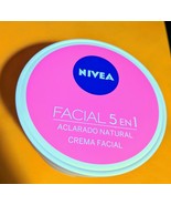 Nivea FACIAL Aclarado Natural 5 en 1 † Ayuda a prevenir manchas SPF15-37... - $19.87