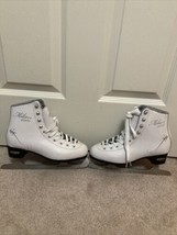 Lake Placid Women&#39;s MILAN 6000 Traditional Figure Ice Skate. Size 6. Whi... - $29.45