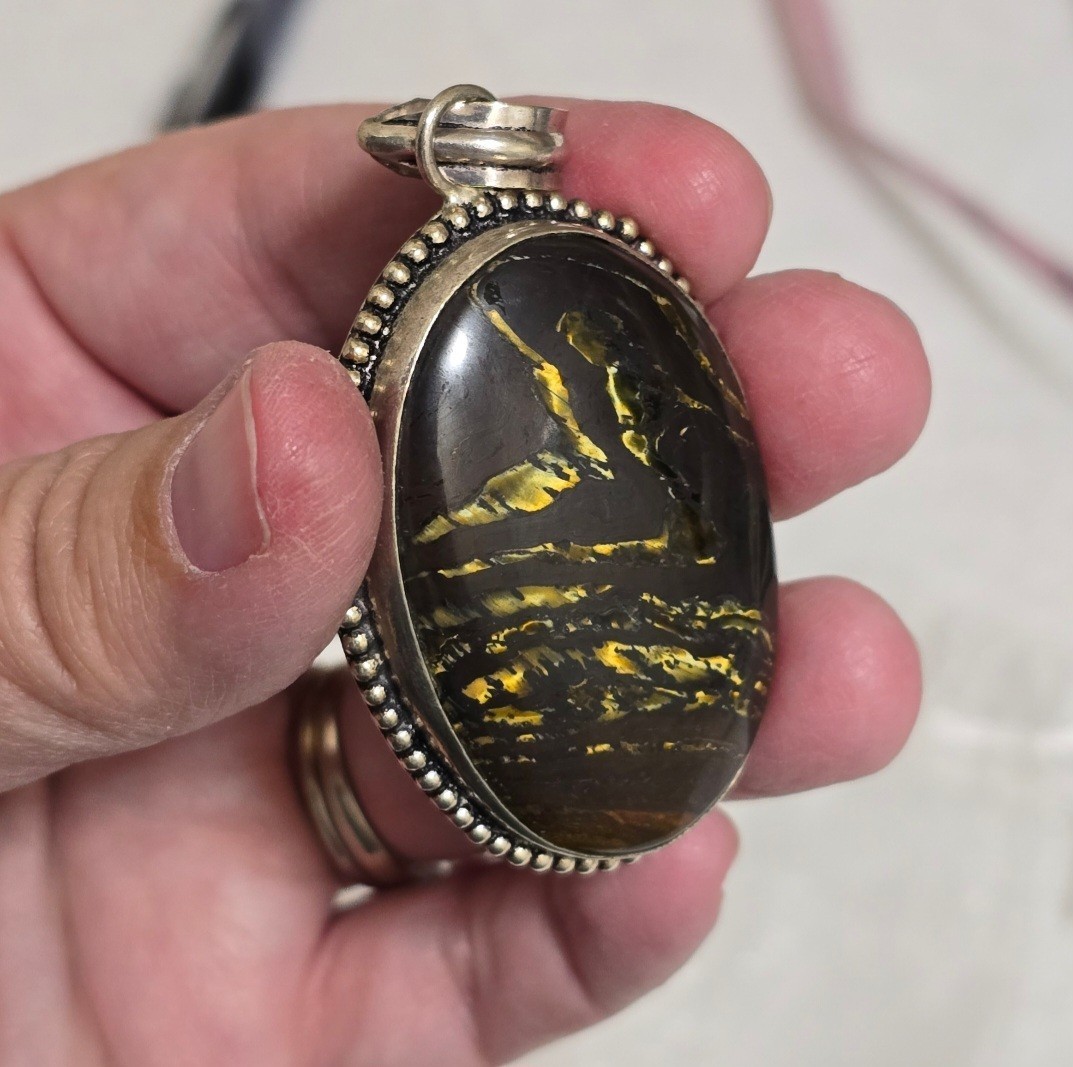 VTG Sterling Silver 925 Tiger Iron Pendant Oval Cabochon Beaded Setting 26g Item image 2