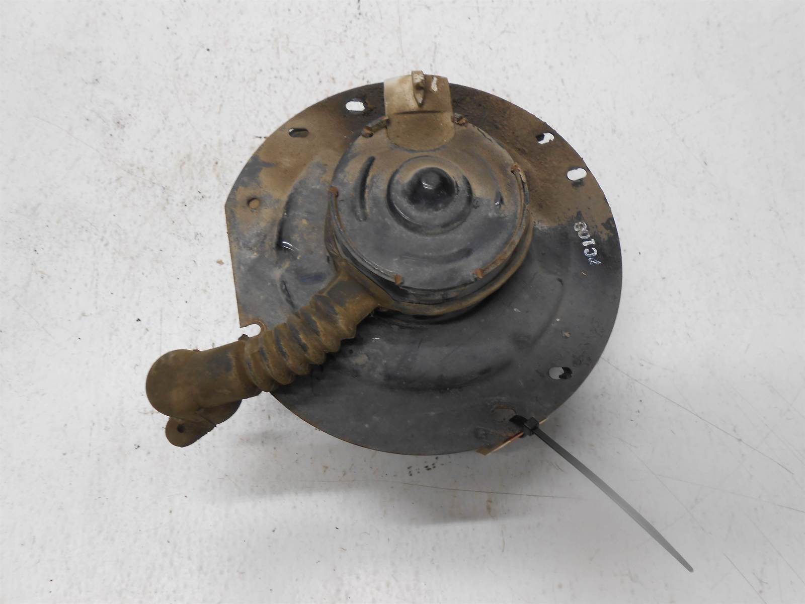 1995-1997 Ford Ranger Blower Motor With Fan Cage - $34.75