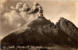 Italy Napoli - Vesuvio - Il cona centrale RPPC Unposted Antique Postcard - £10.52 GBP