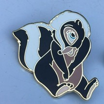 Disney - Flower the Skunk - Walt Disney&#39;s Bambi Booster Collectible Pin ... - £10.11 GBP