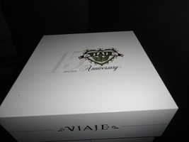 Viaje 15th Anniversary Gold Cigar Ceramic Jar Only ( NO CIGARS )NIB  image 10