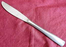 Reed & Barton Stainless Rebacraft Dinner Knife Bright Antique Pattern 8 5/8"  - £4.75 GBP