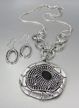 UNIQUE Antique Silver Dots Texture Marcasite Crystals Medallion Necklace Set - £14.90 GBP