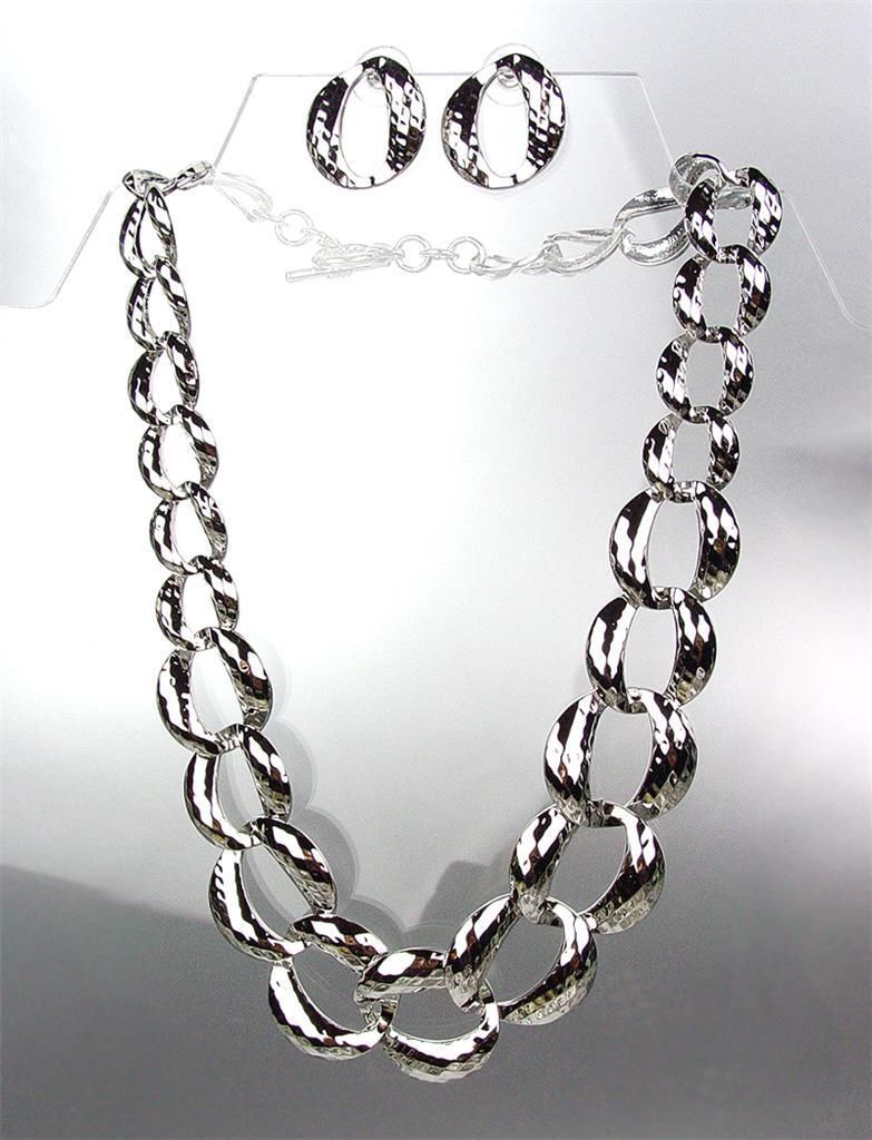 CLASSIC Graduated SILVER Metal Hammered Texture Chain Chains Necklace Set - $16.99
