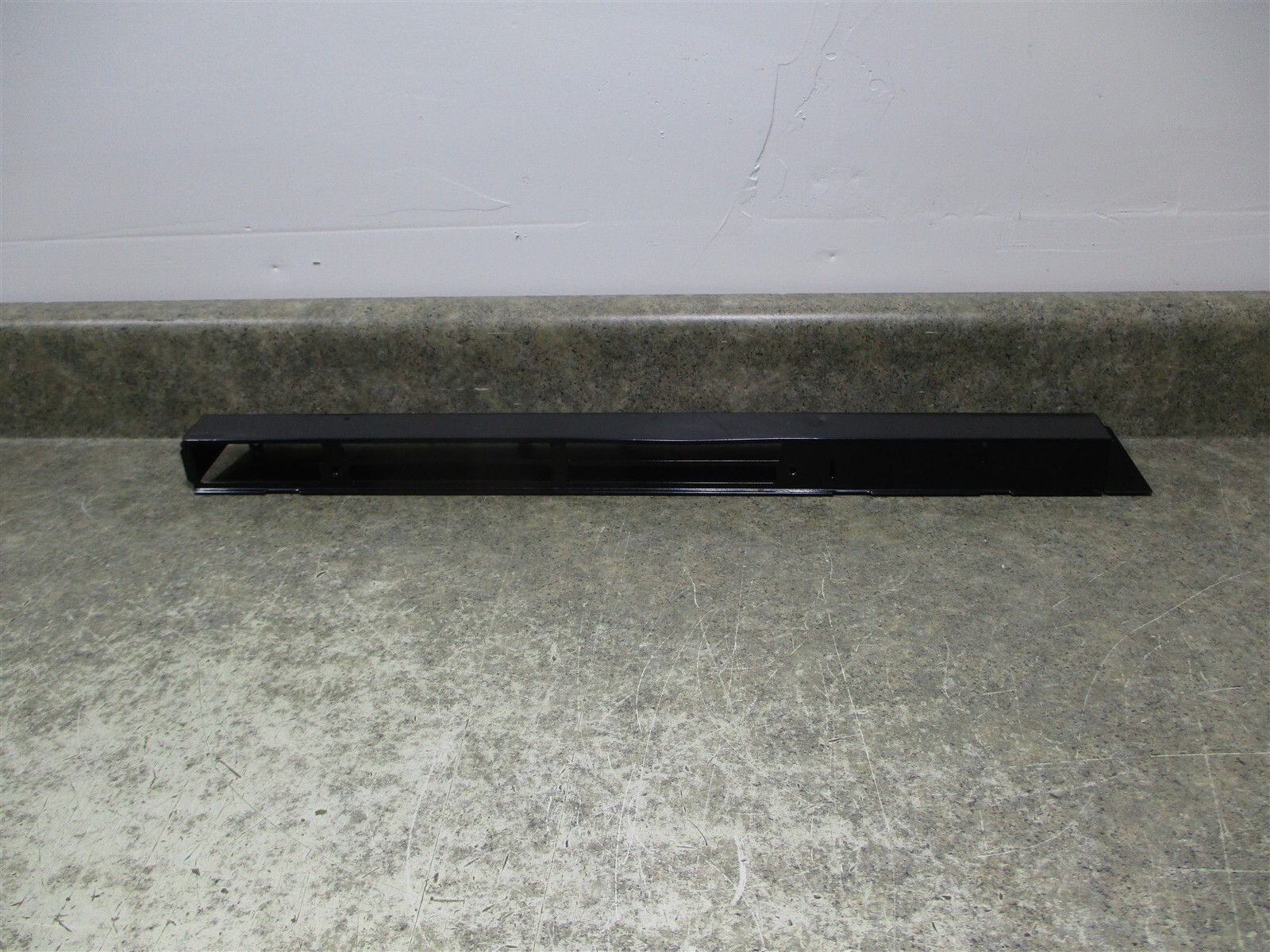 WHIRLPOOL MICROWAVE/HOOD VENT GRILLE BENT/RUST PART # W10845643 - $19.00