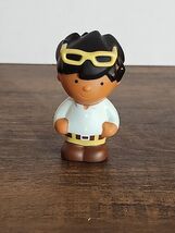 Multicultural Diversity Diverse Play Figure  Boy Scientist Little People LP - $402.27 MXN