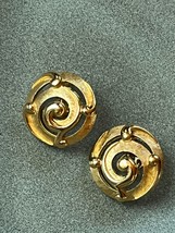 Vintage Trifari Signed Cut-Out Open Swirl Round Goldtone Circle Clip Ear... - £10.22 GBP