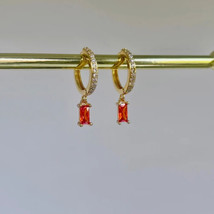 Orange Sapphire Huggie hoops, 14k gold earrings, dainty hoops summer earring - £710.89 GBP