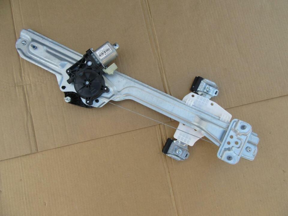 OEM Chevrolet GMC Cadillac Rear RH Right Passenger Side Power Window Reg... - $44.54
