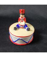 Vintage Treasure Master Korea Drummer Boy Trinket Box Ceramic Red Blue 3.5&quot; - $223.04 MXN