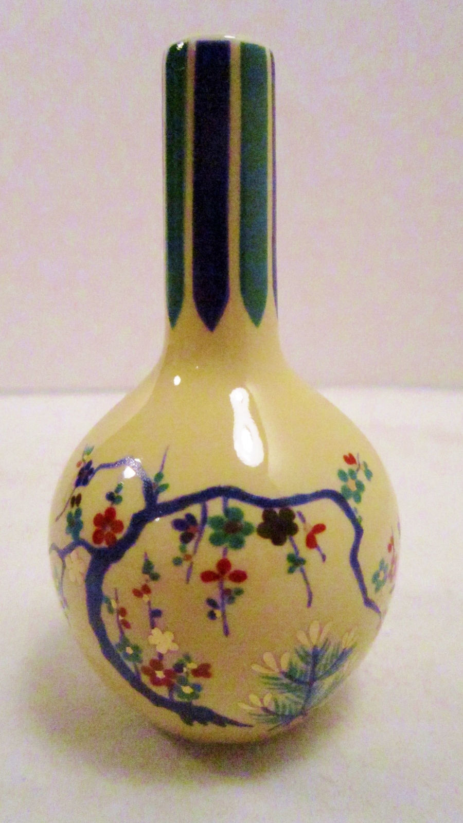 Kyo Ware Iesada Vase, Treasures of the Shoguns, 1983 Franklin Mint - $9.45