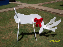 Christmas Standing 3-D Reindeer Wood Pattern Shadow Silhouette Yard Art ... - $10.49
