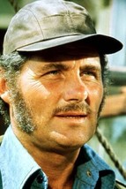 Robert Shaw onboard Orca wearing cap as Quint from Jaws 24x36 poster - £23.59 GBP