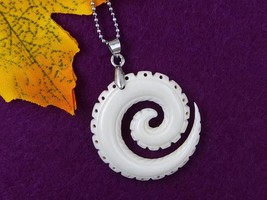 Maori Bone Koru Spiral Wave Pendant Lashed Necklace Hand Carved Surfer N... - £15.96 GBP