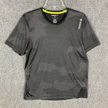 Reebok T-Shirt Men&#39;s Medium Athletic Short Sleeve Black 100% Polyester M - $200.87 MXN