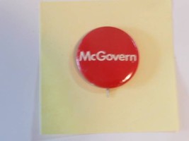McGovern  1 3/8&quot; pinback RED - £6.24 GBP
