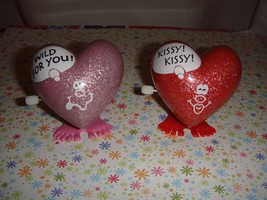 Hallmark Vintage Wind Up Walking Red &amp; Pink Hearts - £18.08 GBP