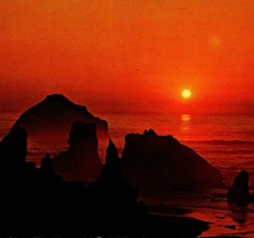 Sunset on the Oregon Coast Plastichrome Colourpicture Chrome Postcard P7... - £3.11 GBP