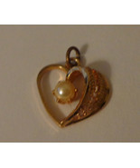 Vintage Gold Toned Heart/Pearl Pendant Charm - $10.00