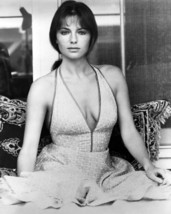 Jacqueline Bisset 16x20 Poster busty sexy pose - £15.73 GBP