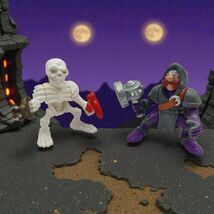 Fisher Price Great Adventures Castle Dungeon Trap Skeleton Guard &amp; Knigh... - $29.09