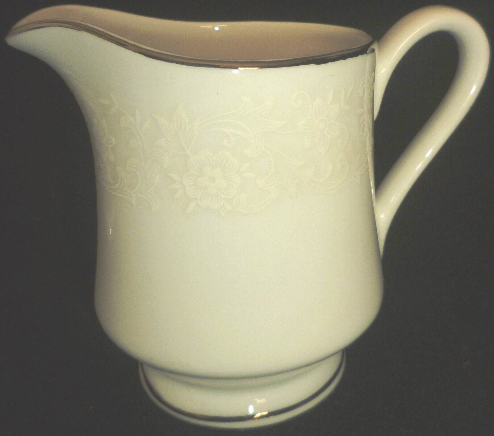 VINTAGE FINE CHINA OF JAPAN AMBIANCE COLLECTION WHITE BOUQUET PLATINUM C... - $12.00