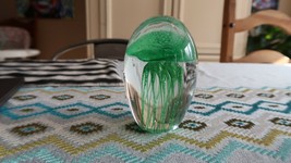 Vintage Green Jellyfish Glass Paperweight 4&quot; - £30.21 GBP