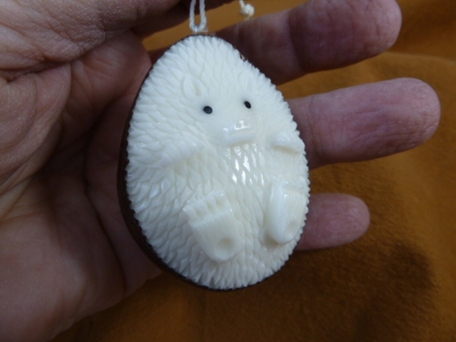 (TNE-HED-636b) Hedgehog hanging on string TAGUA NUT figurine hedgehogs - $23.36