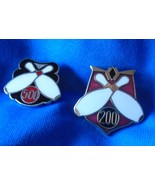 Lot of 2 BOWLING LAPEL PINS made by KELBERT Trophy 200 + 500 Excellent c... - $246.89 MXN